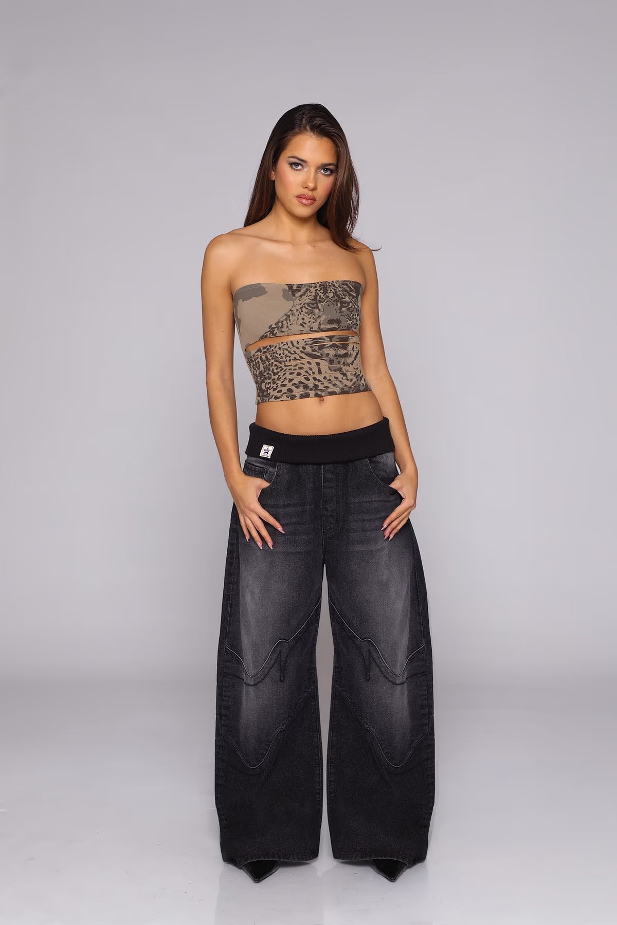 Nova Relaxed Wide-Leg Jeans